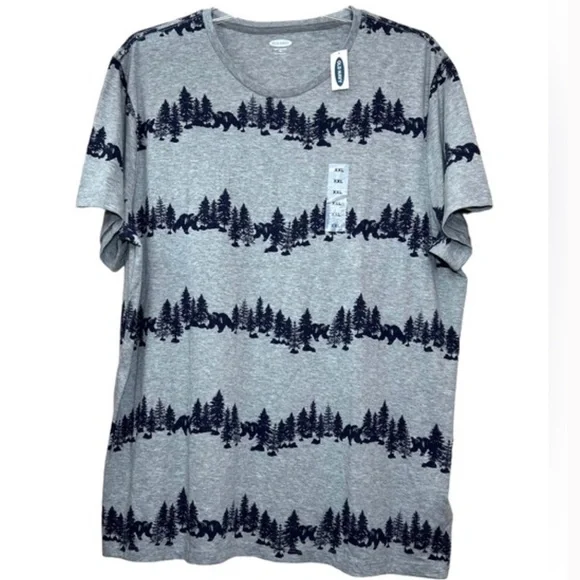 NWT Grey Navy Bear In Woods Cabin Time Stripped Pocket T Shirt - Picture 1 of 3